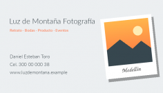 Tarjeta de visita de la empresa Luz De Montaña Fotografía Luz De Montaña Fotografía